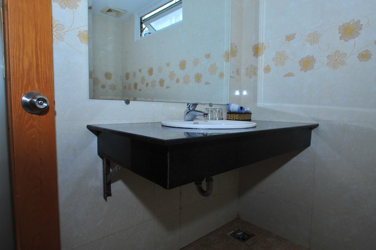 Amity Nha Trang Hotel Buitenkant foto